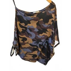 NEW VAVA women's laurel top in camo